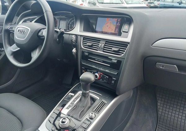 Audi A4 cena 43900 przebieg: 218000, rok produkcji 2013 z Lębork małe 781